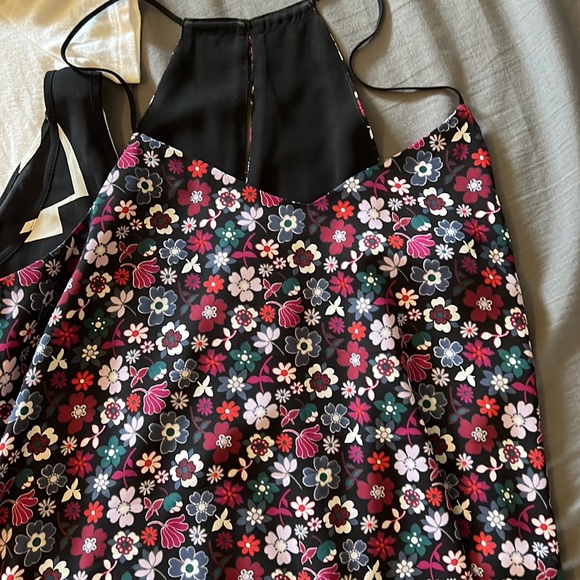 Bundle of Express size medium tops - Picture 2 of 7